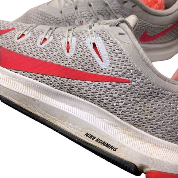Nike Quest 2 Wm’s Sz 9 Wolf Grey Red Orbit Running Athletic Tie Up Sneakers - Picture 7 of 10